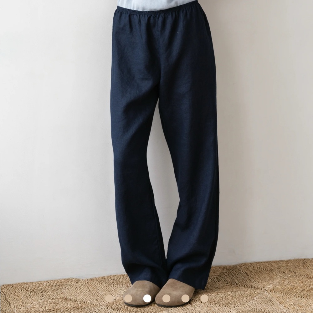 NWT — DONNI. The Linen Simple Pant in Navy